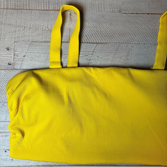 Old Navy Women's Size 4X Rib Bikini Top Adjustable Straps Yellow NWT! - Picture 3 of 16